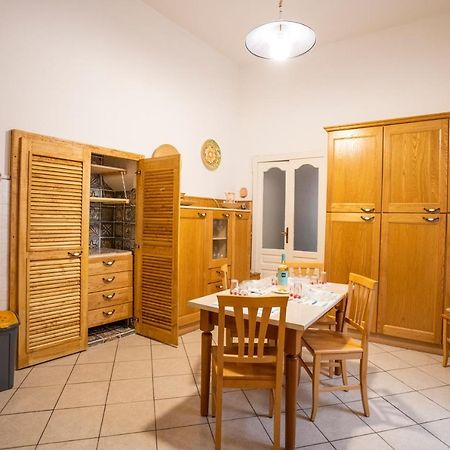 La Casina Nel Centro Apartamento Tropea Exterior foto