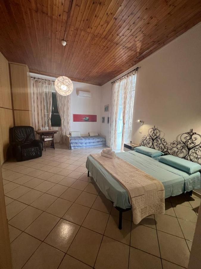 La Casina Nel Centro Apartamento Tropea Exterior foto